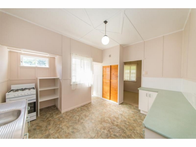 149 High Street, Berserker QLD 4701